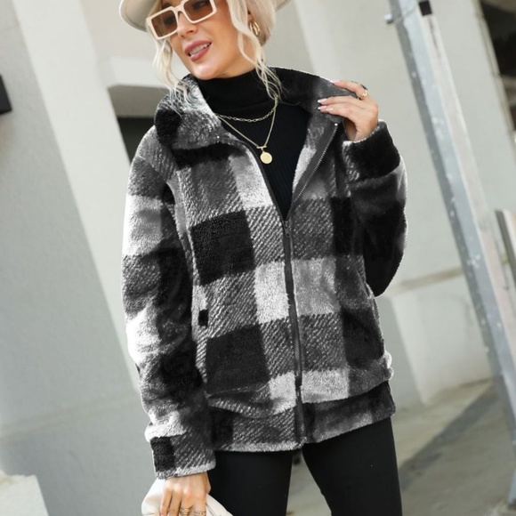 Plaid Zip-Up Collared Jacket